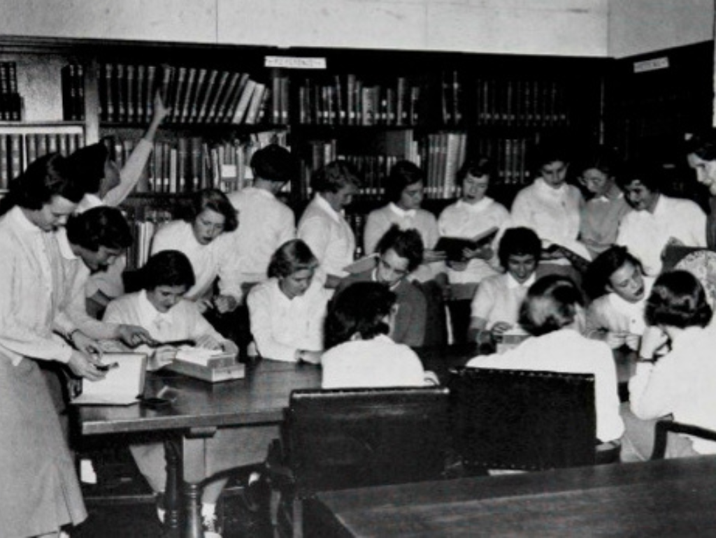 Black and white photo of a classroom full of students